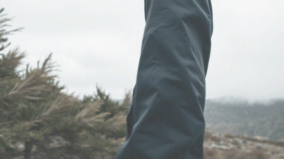 Jak kurtka softshell męska chroni przed wiatrem i chłodem?